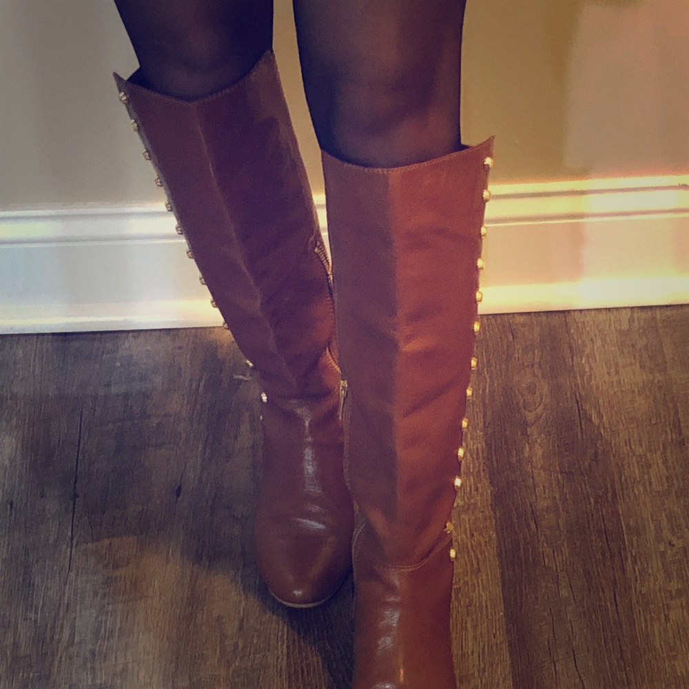 MK used leather boots.